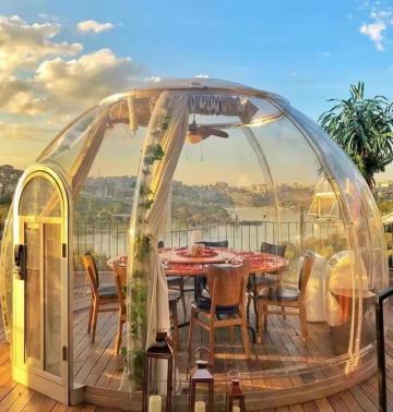 Transparent outdoor igloo hotel demo tent