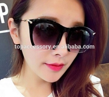 Special Shape Hot Selling Designer Sunglass