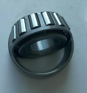 Tapered Roller Bearing 32220