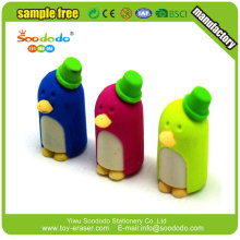 antiguo borrador de rompecabezas lindo pingüino 3D