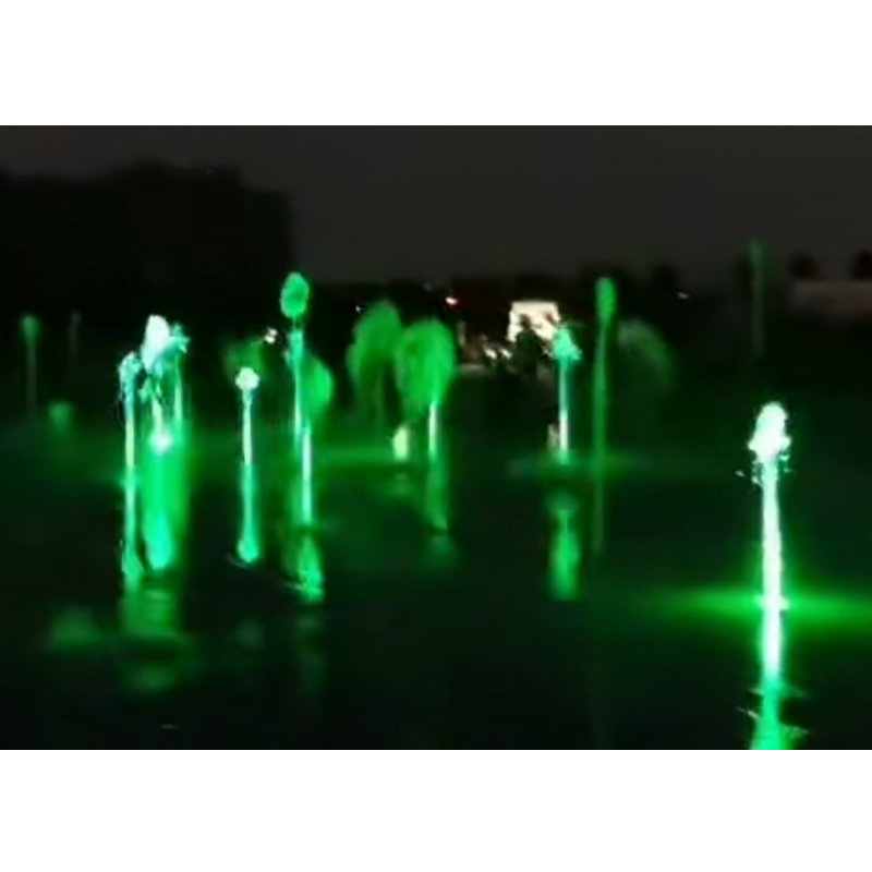 Park Square Dry Spray Under Green Light