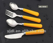 Stainless steel flatware set