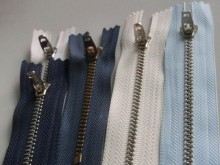 Jeans zipper spring locking sliders for garment zipper