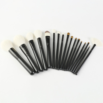 Free Sample Cosmetic Brush Sets Wood Handle Foundation Brush Sets