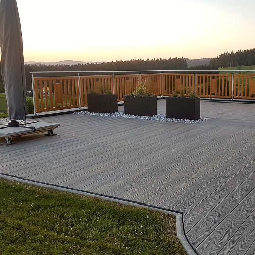 Co-extrusion Outdoor Extruded Plastic Decking