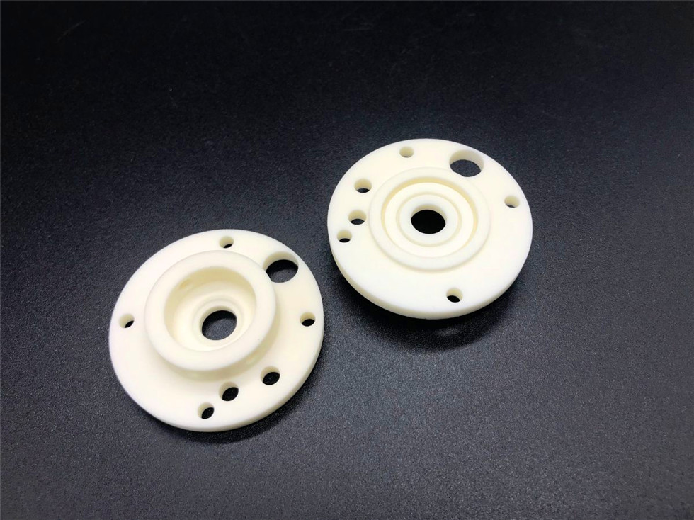 Chinese alumina ceramic coil bobbin manufacturer and Chinese ceramic tool supplier machining