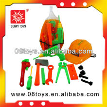 Factory injection molding small plastic part tooling