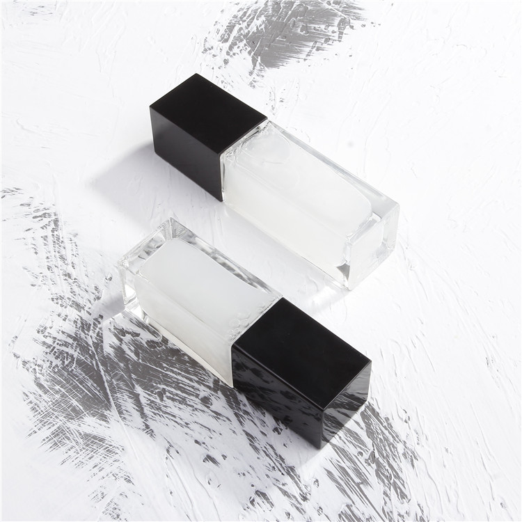 High Quality Cosmetic Packaging Square Cosmetic Glass Bottle Set