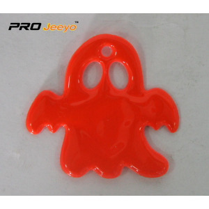 Pendentif en forme de fantôme rouge en PVC