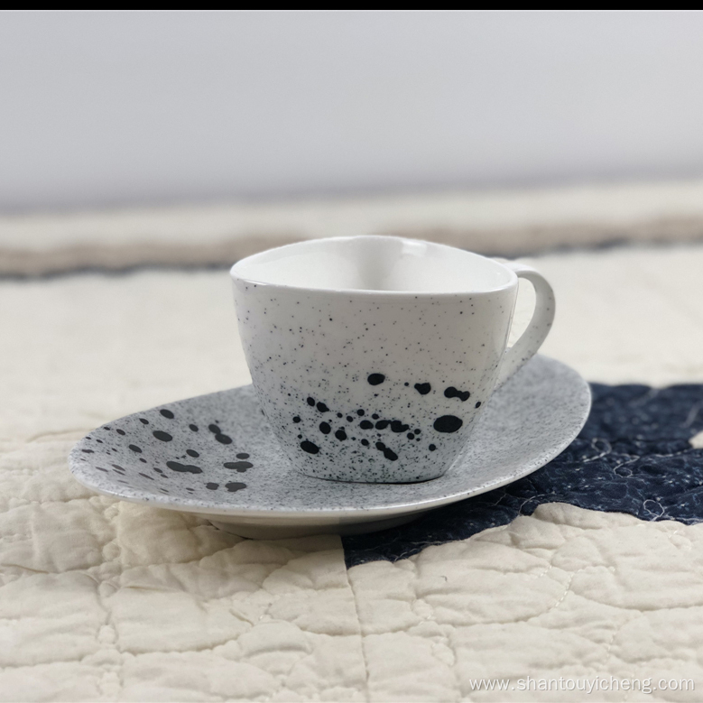 Hand painted ceramic tableware cup and saucer sets