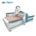 Porta de madeira que faz o Cnc Router 1325 ATC