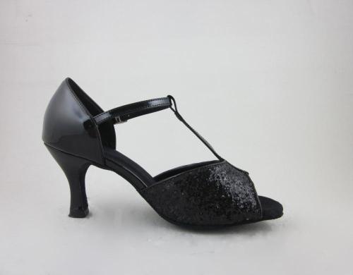 Zapatos negros latinos para chicas