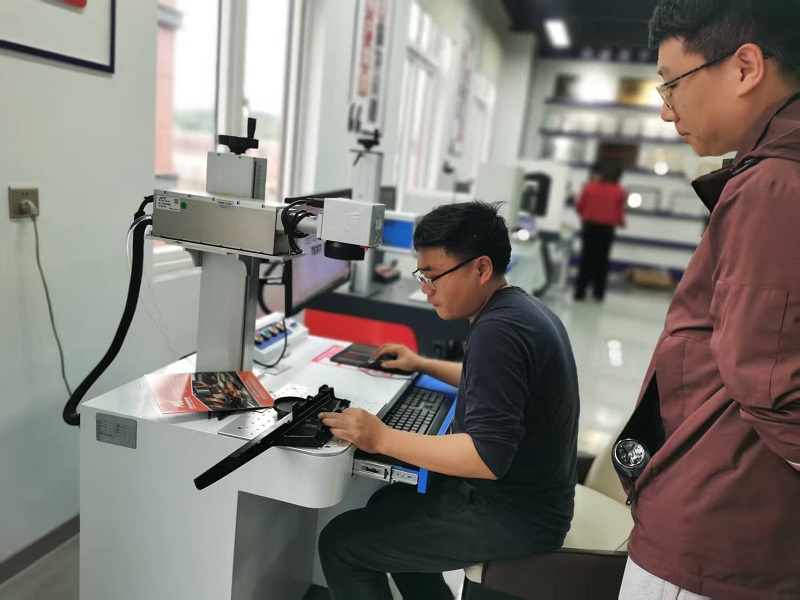 Chuke Intelligent UV Laser Marking Machine Facilitates Auto Parts Traceability Upgrade; On-site Sample Receives High Approval!