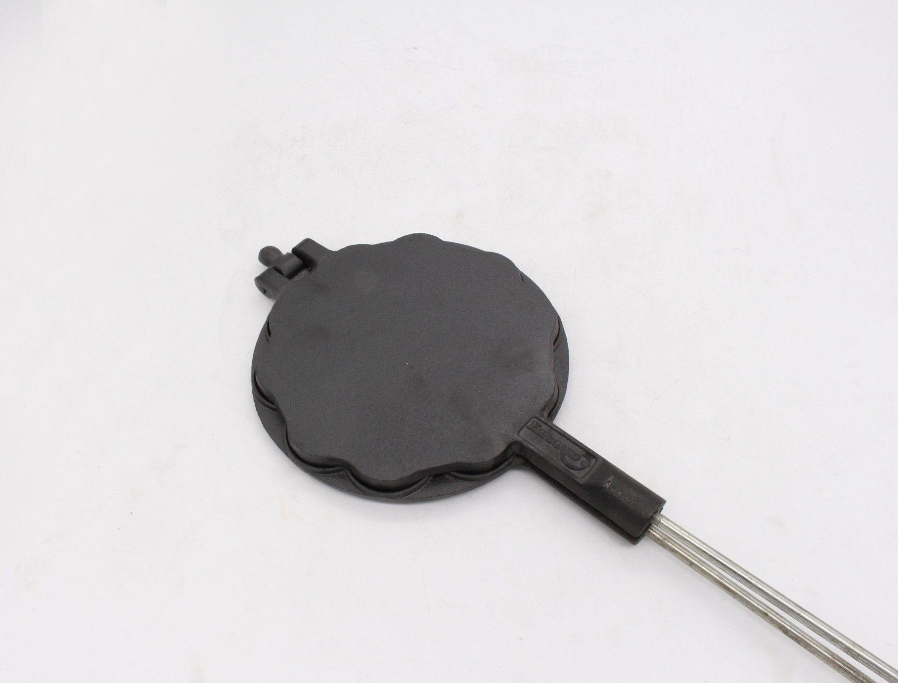 cast iron cookware