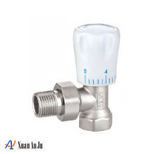 Angular Manual Temperature Control Valve for Heating Systems
