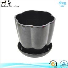 Multi-size black plastic pots for plants, small decorative flower pots