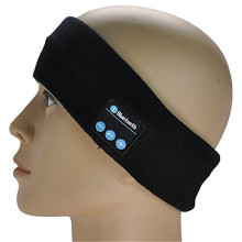 Knitted winter sport headband with headphone