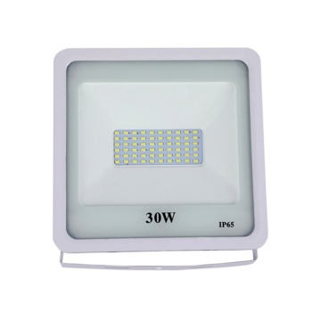 Uniformly illuminated outdoor LED floodlights