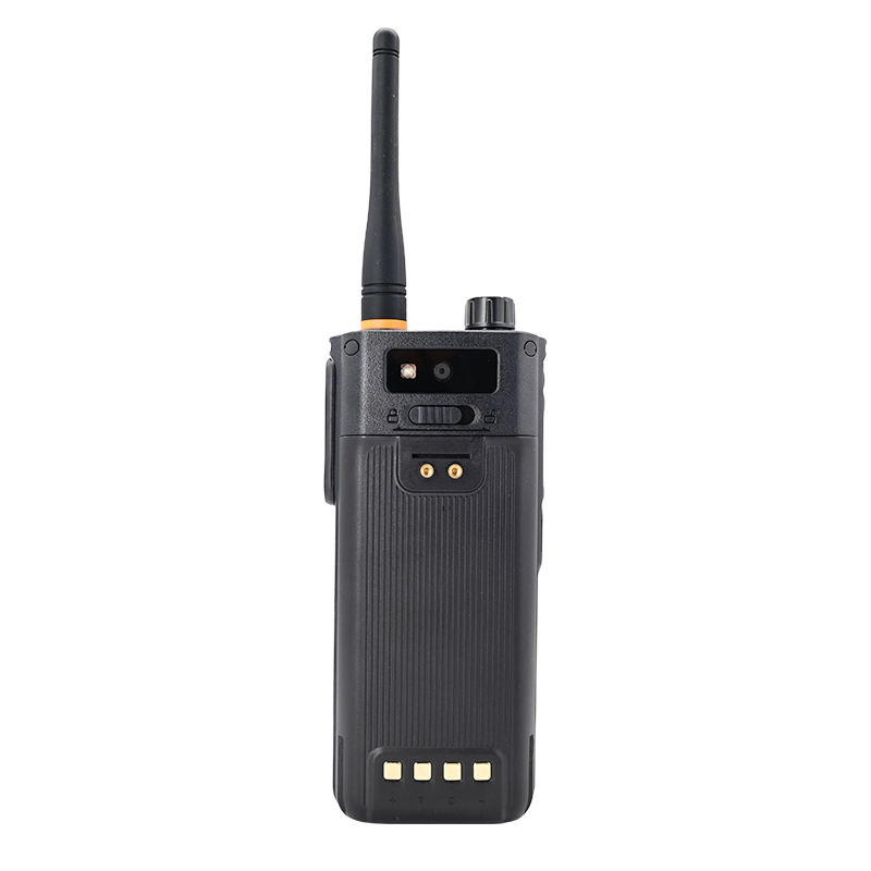 ETMY ET-AD10 4g Lte DMR Phone Walkie Talkie Poc Zello Sim Card 2 Way Radio Ip68 Waterproof Android Smart Cellphone Walkie Talkie