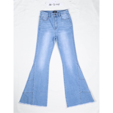 Lichtblauwe dames flare jeans groothandel