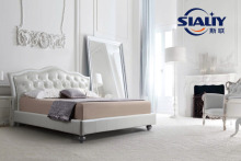 Shinny Deluxe Leather Bed