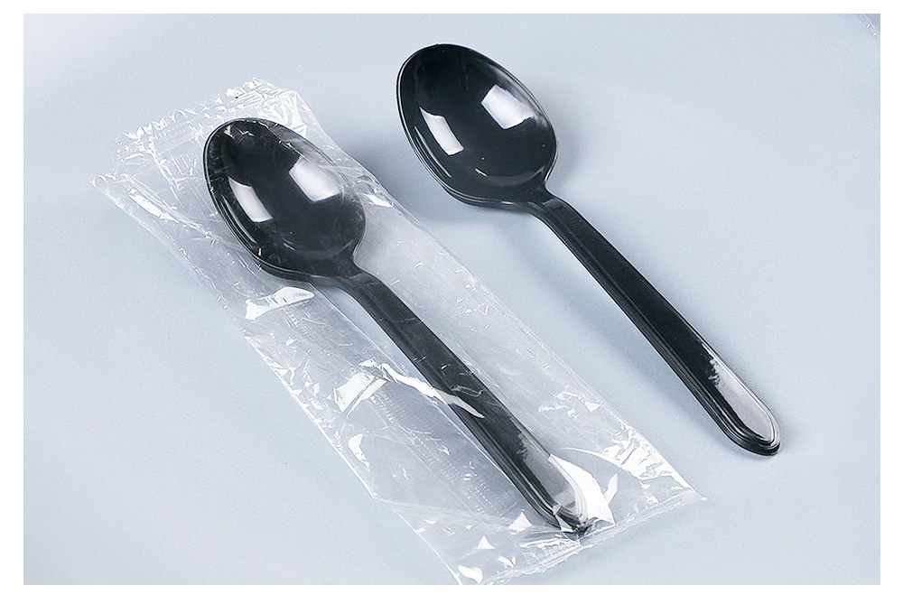 Colheres descartáveis pretas embaladas individuais X Single Packed Black Disposable Spoons X