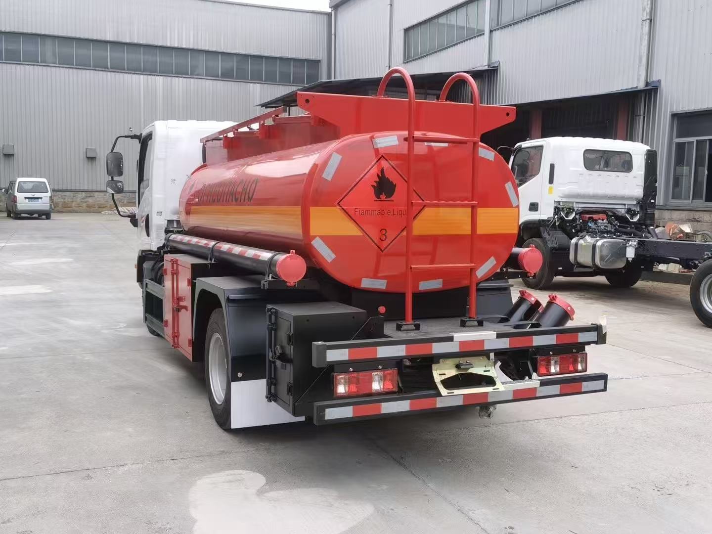 Camión de combustible FAW (9) FAW Fuel Truck (9)