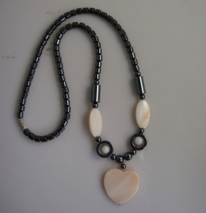 Collier de coquille de perle d&#39;hématite