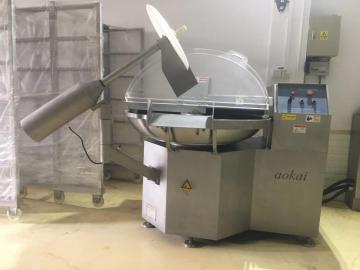 Sausage processing machine of bowl cutter