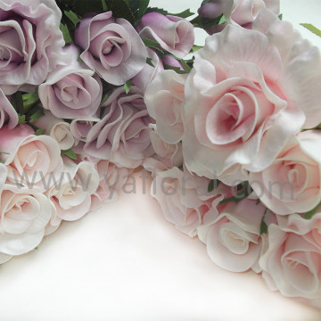 High hand-feeling flower bouquets wholesale PU Rose flower and buds small wedding bouquet flower for bride