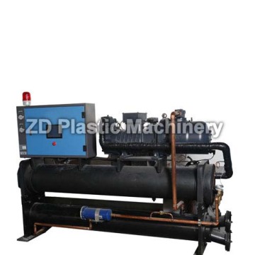 Screw type chiller