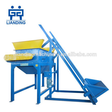 Plastic bale breaker / pet bottle bale opener