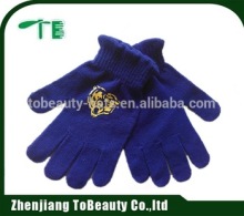 jaquard pattern knitted glove