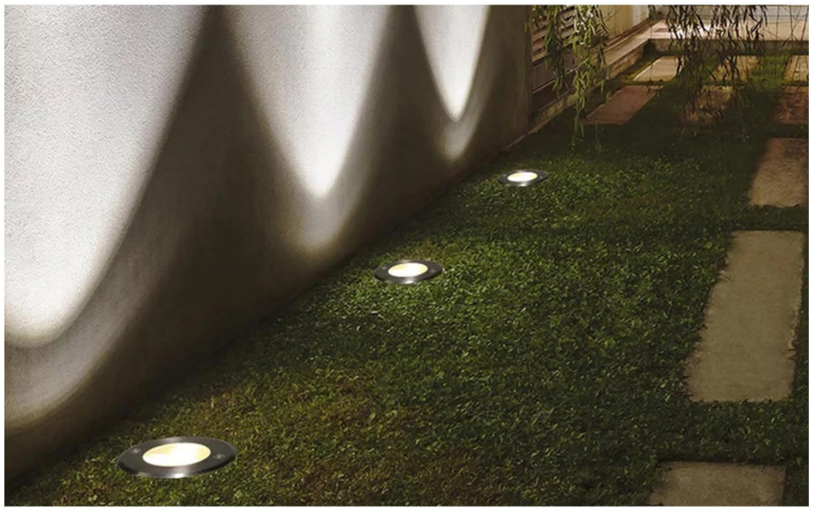 Outdoor buried lights with good light efficiency