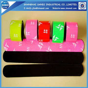plastic promotional gifts slap wrist band