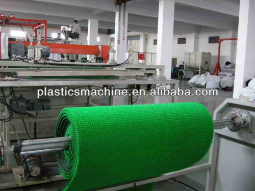 Plastic artificial turf cleaning mat machine