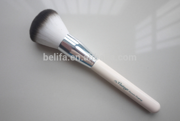 cosmetic Dusting And Powder Brush