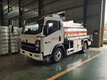 HOWO Blue Plate Aluminum Alloy Refueling Truck