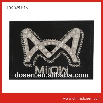 latest wholesale jeans rhineston metal plate designer leather label