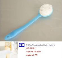 plastic bath brush