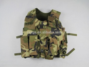 Camouflage tacticle vest, desert combat vest