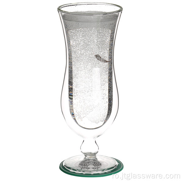 Cupa de inghetata din sticla