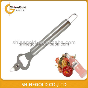 hotel kitchen utensils