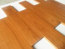 Robinia Parquet Massive