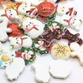 Ultime decorazioni natalizie Resina Gingerbread Man Flat Back Jingle Bell Accessorio Holiday Ornament fai da te