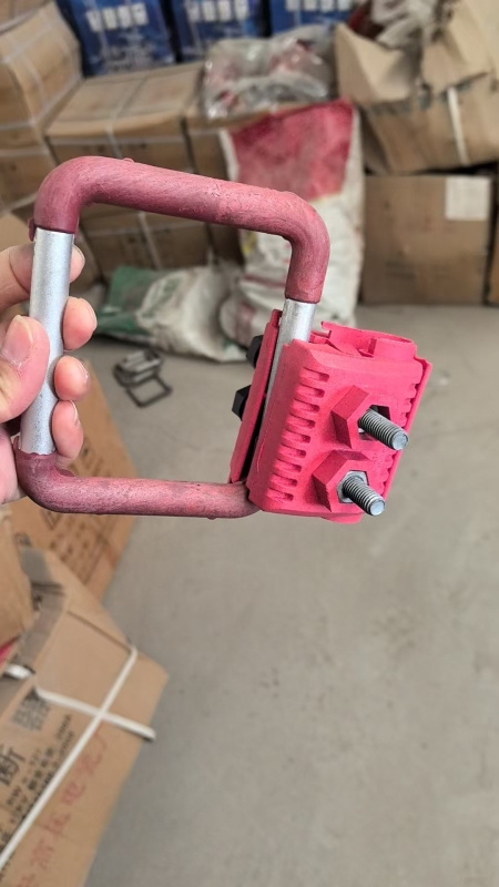 Insulated Piercing Grounding Clamp for Substation Equipment