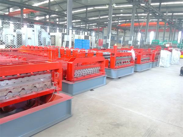 roll forming machine