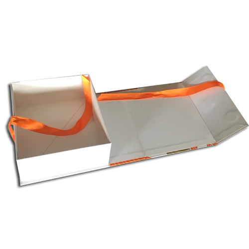 Small Paper Packaging Folding Box with Ribbon
