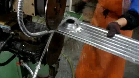 Längs- und Umfangsnahtschweißmaschine