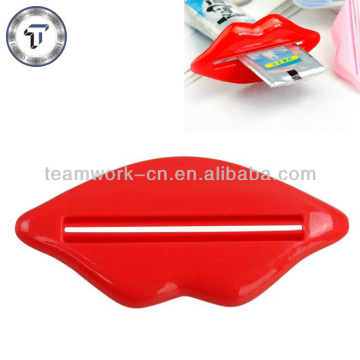 Lips toothpaste squeezer